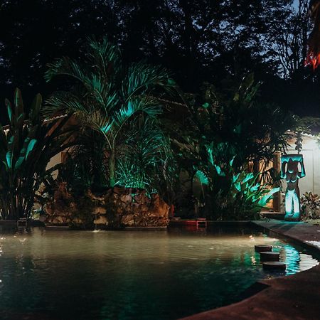 Casa De Los Amigos Caribena Cahuita Kültér fotó
