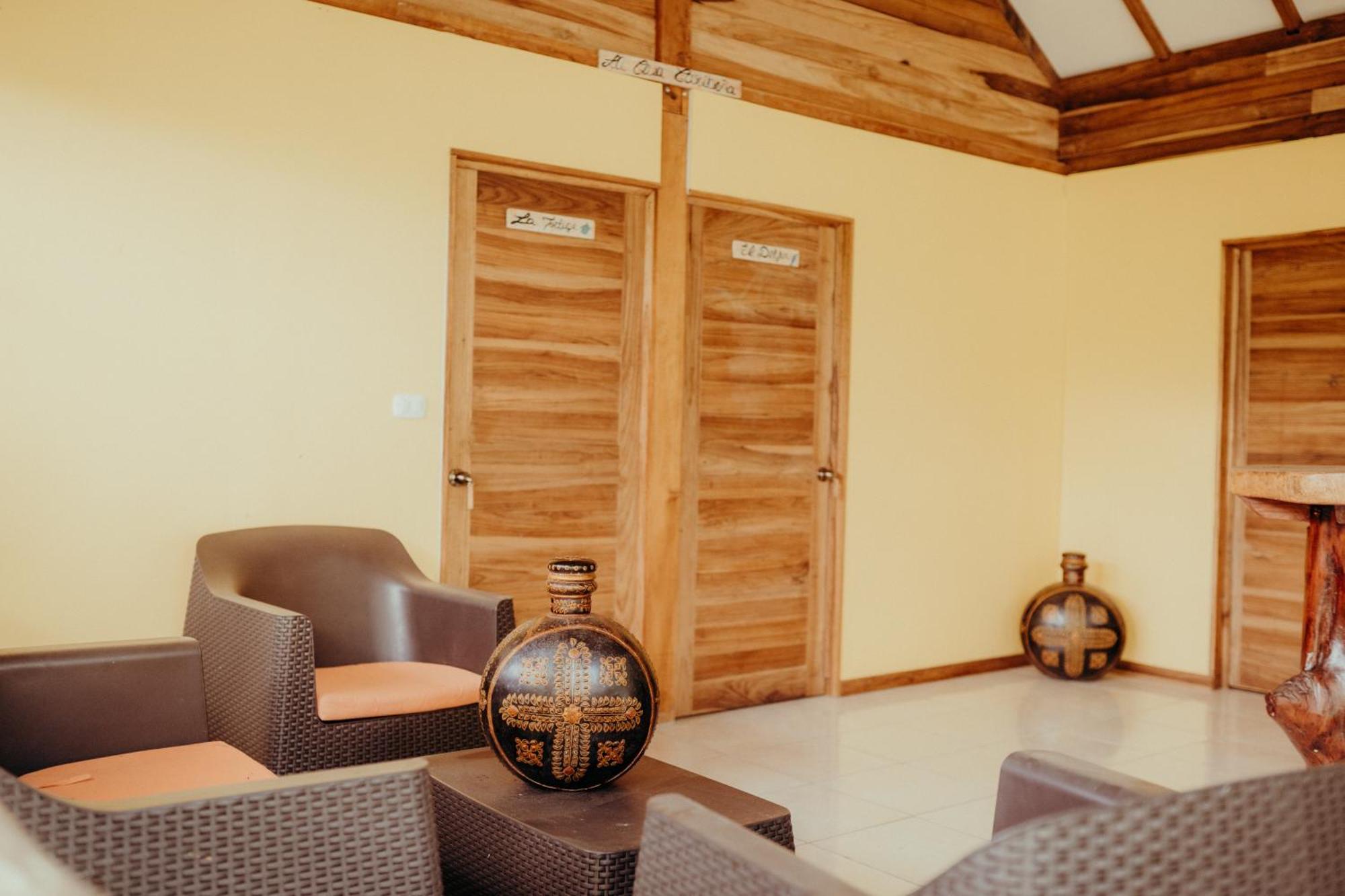 Casa De Los Amigos Caribena Cahuita Kültér fotó